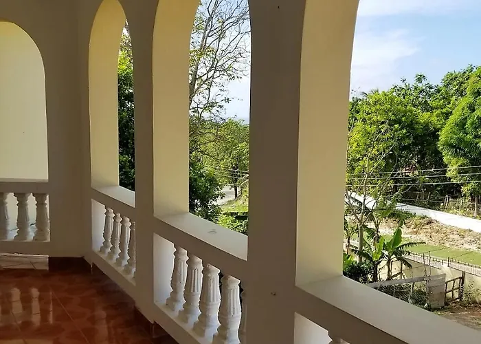 Maranatha Close Guest house